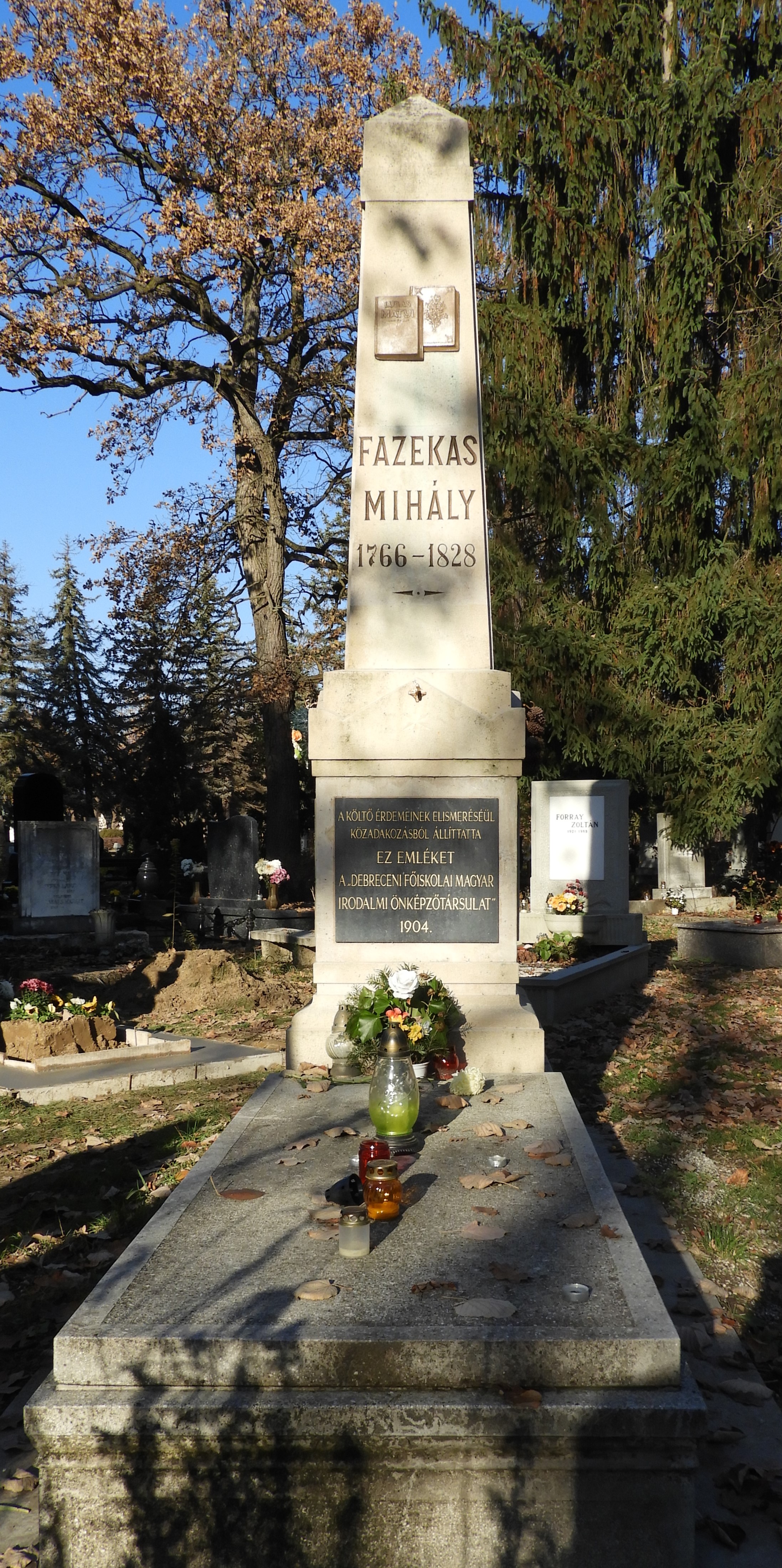 Fazekas Mihály síremléke